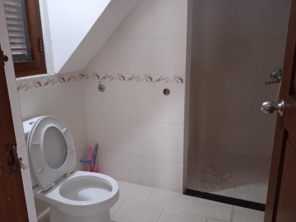 Villa Gathering Yuni Syahla Citaringgul Экстерьер фото