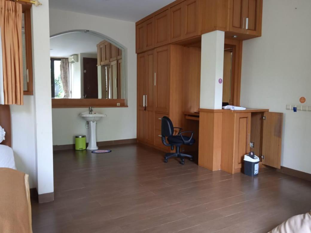 Villa Gathering Yuni Syahla Citaringgul Экстерьер фото